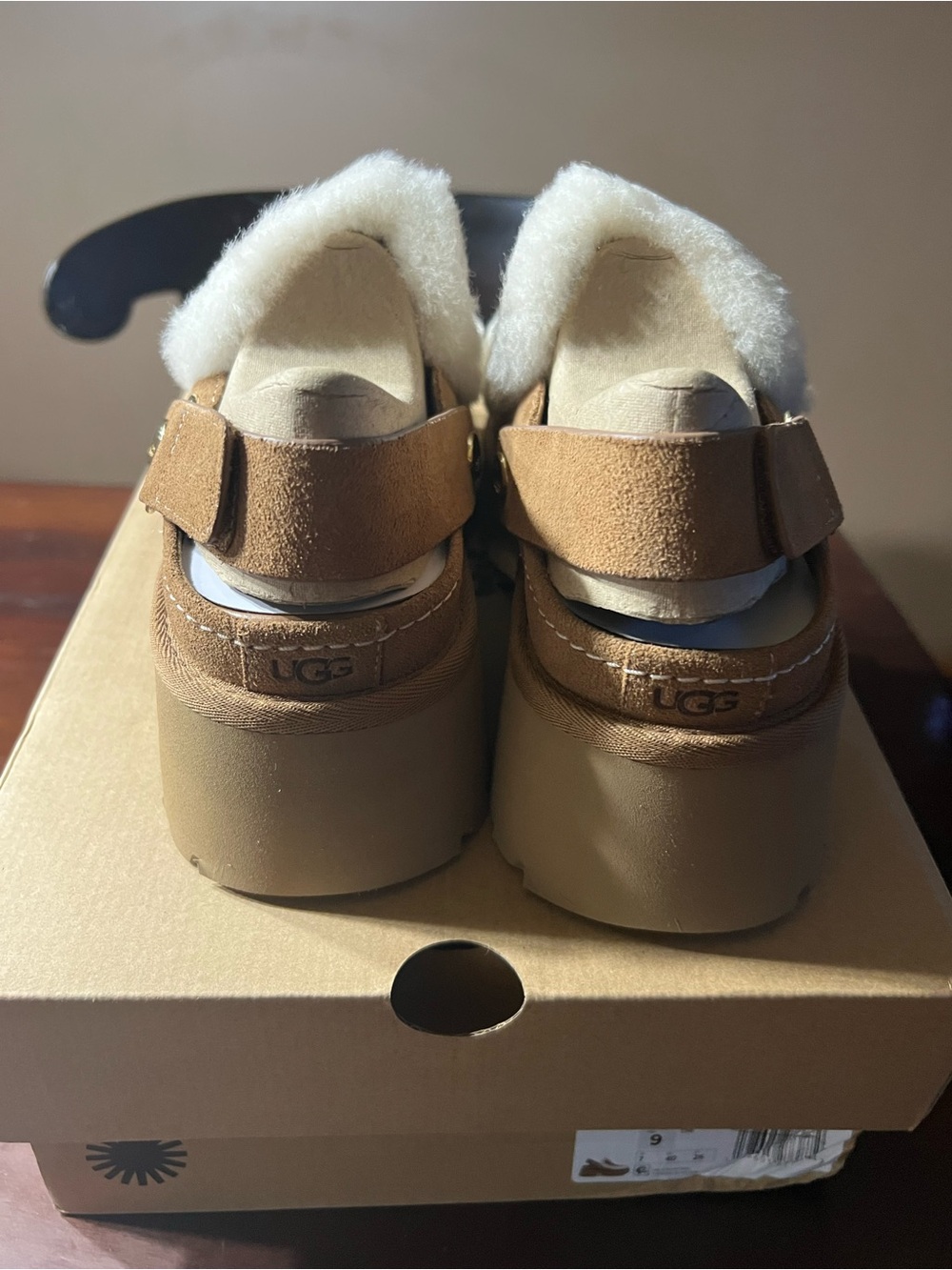 UGG Esmee clog Shearling-Trim Slingback NEW color chestnut - Picture 11 of 13